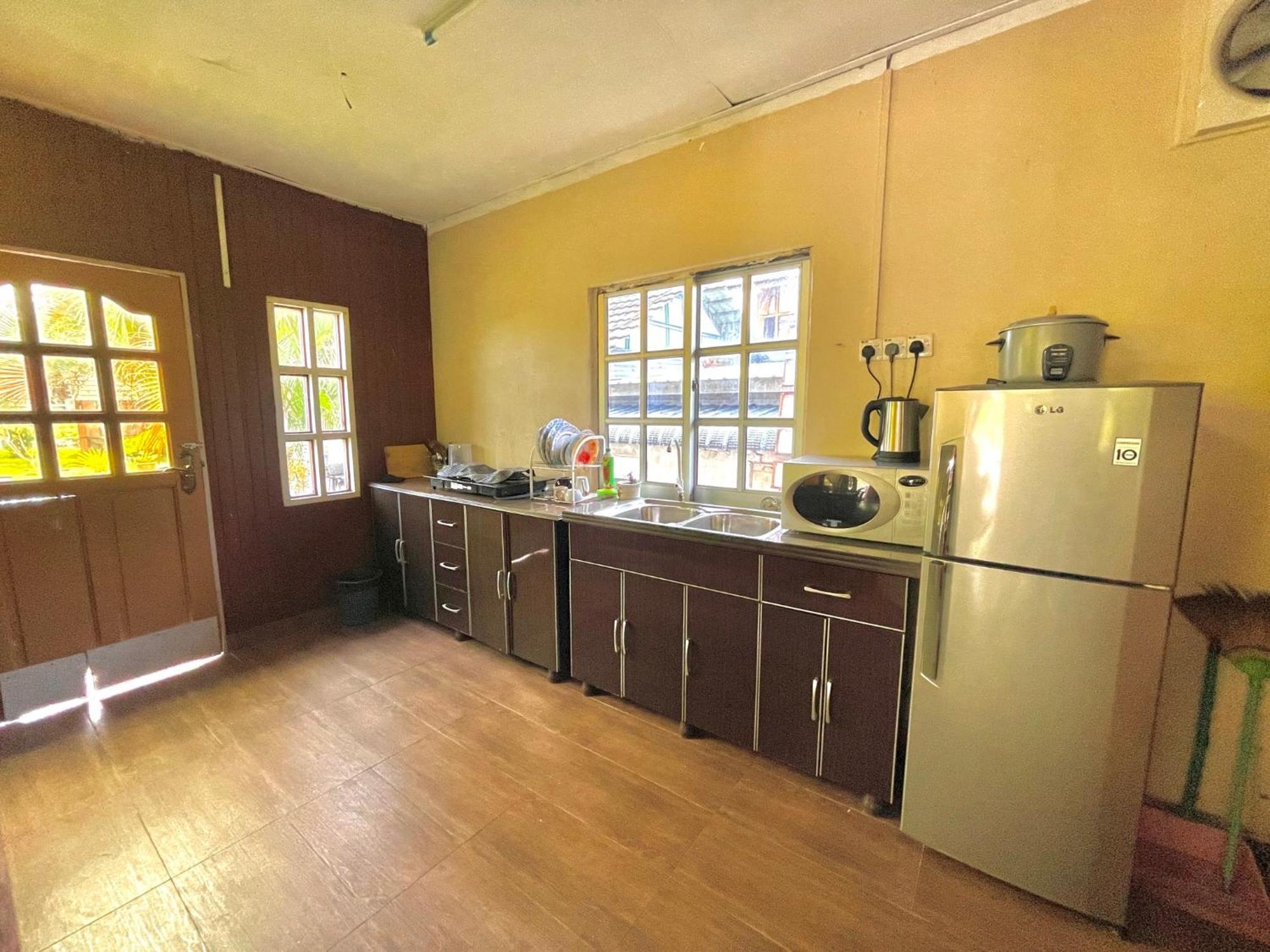 Tamteh Homestay Ayer Hitam Екстериор снимка